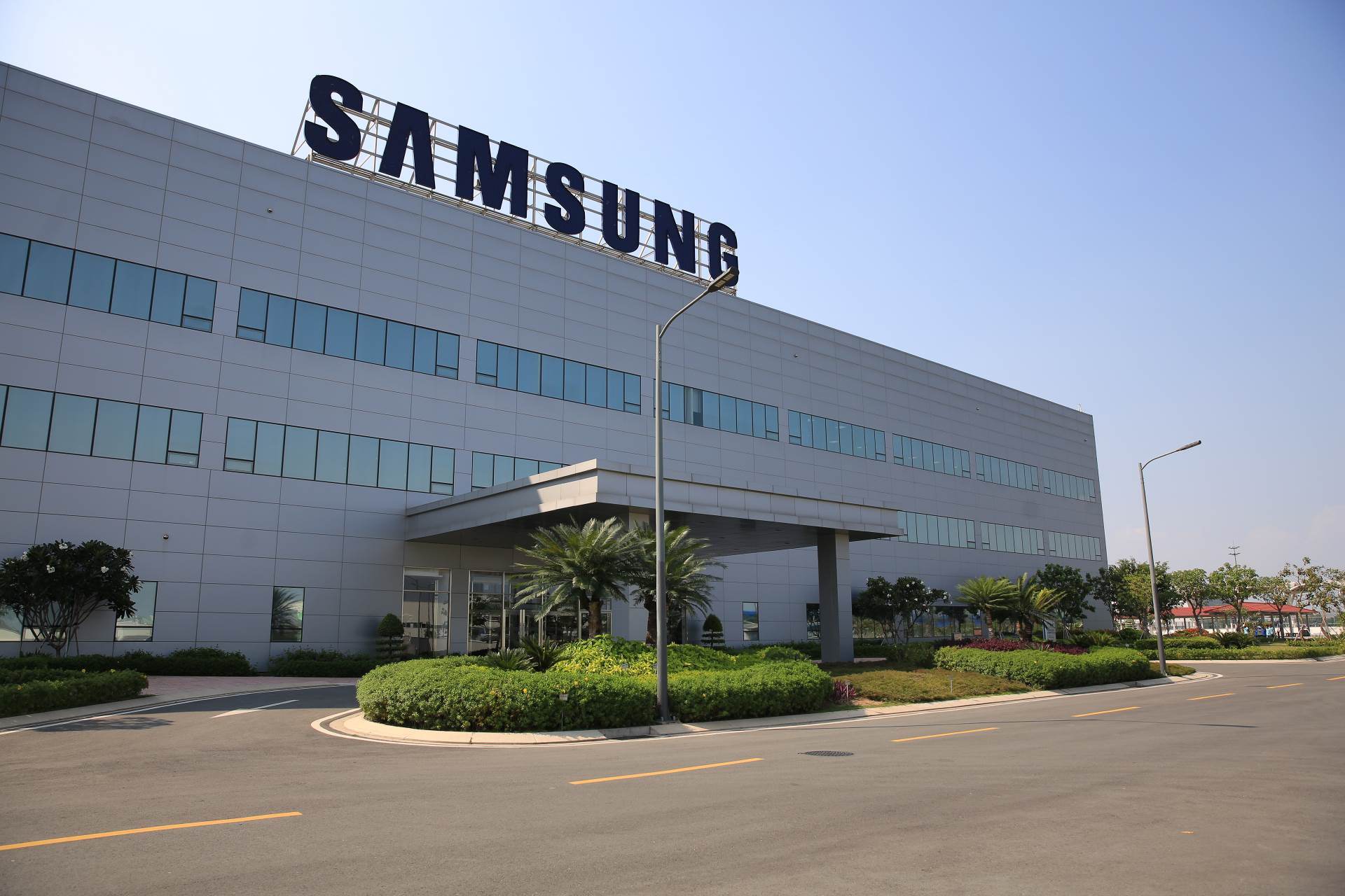 Điện thoại Samsung là của nước nào sản xuất?